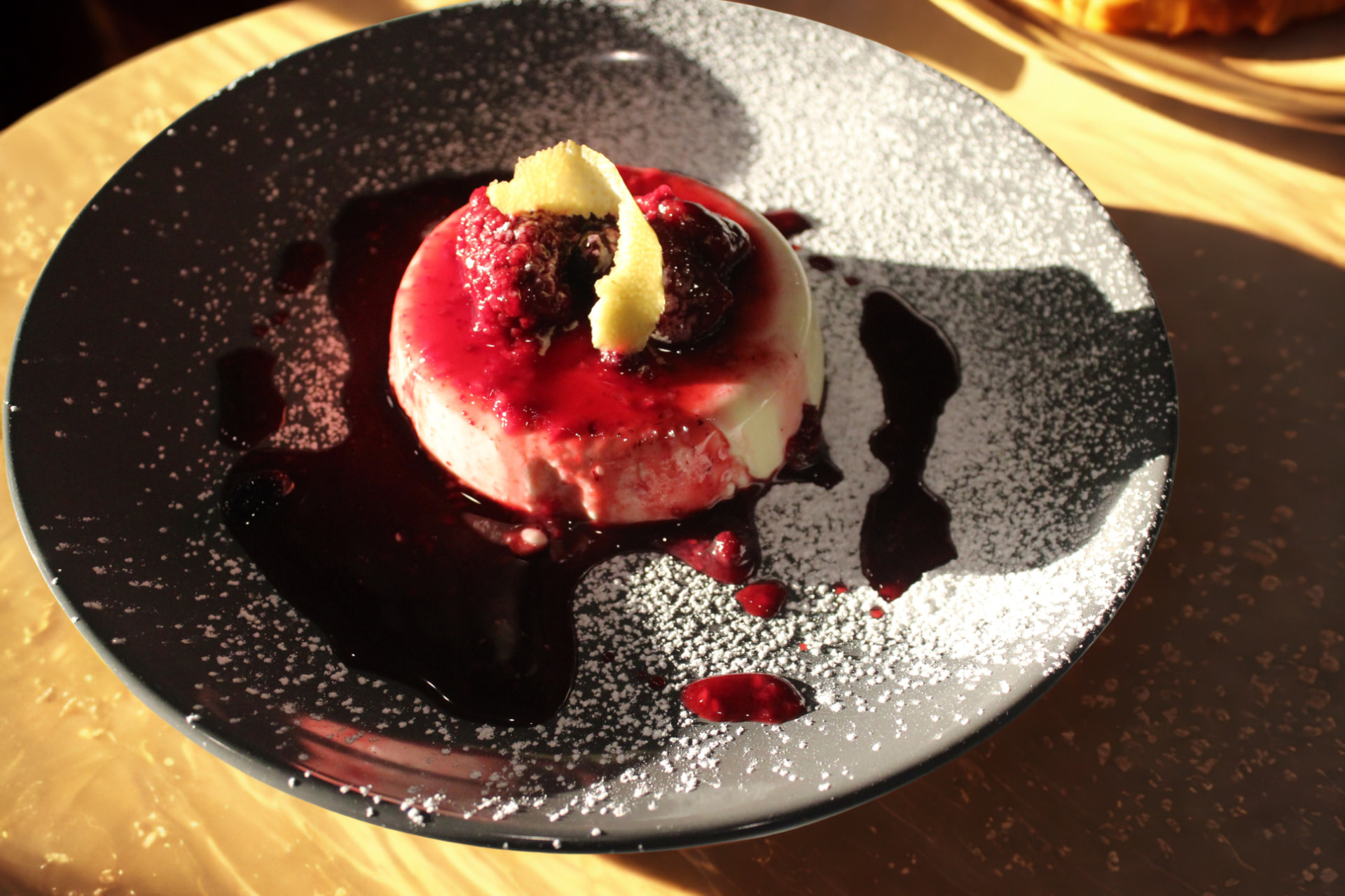 Panna cotta with berry coulis